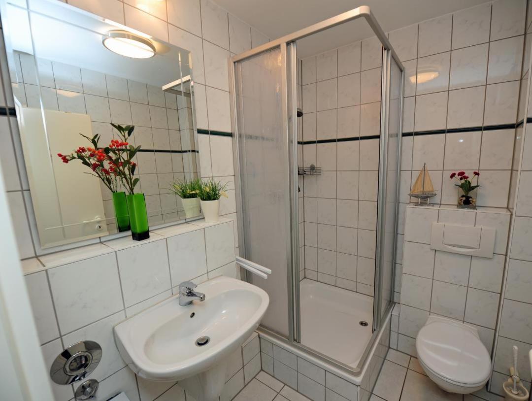 Studio 11 Im Haus Stranddistel, Modernes Studio Im 1 Og Fur 2 Personen In Zingst Exterior photo